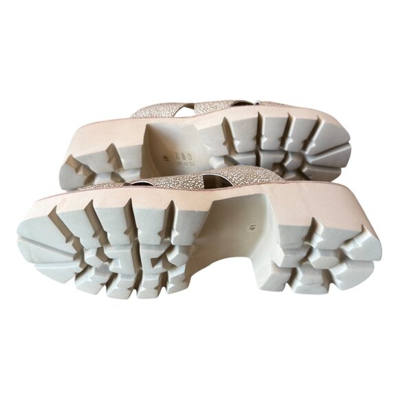 Women's All Black Platform Slip-On Sandals NWOB - Picture 7 of 8